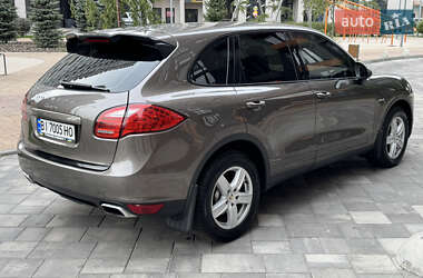 Внедорожник / Кроссовер Porsche Cayenne 2012 в Киеве