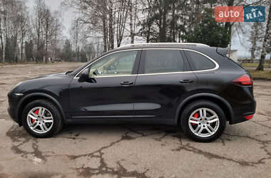 Позашляховик / Кросовер Porsche Cayenne 2011 в Чернівцях