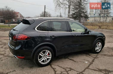 Позашляховик / Кросовер Porsche Cayenne 2011 в Чернівцях