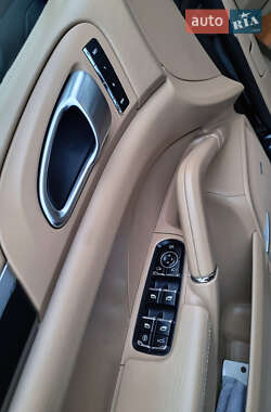 Позашляховик / Кросовер Porsche Cayenne 2011 в Чернівцях