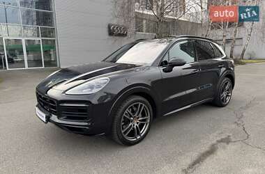 Позашляховик / Кросовер Porsche Cayenne 2019 в Києві