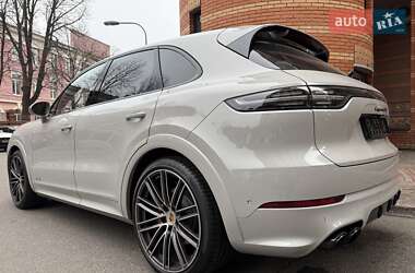 Позашляховик / Кросовер Porsche Cayenne 2022 в Києві