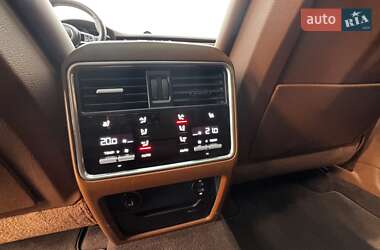 Позашляховик / Кросовер Porsche Cayenne 2019 в 