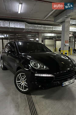 Позашляховик / Кросовер Porsche Cayenne 2013 в Львові