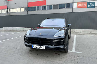 Внедорожник / Кроссовер Porsche Cayenne 2020 в 