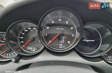 Внедорожник / Кроссовер Porsche Cayenne 2014 в 