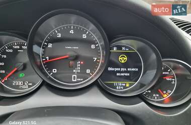 Внедорожник / Кроссовер Porsche Cayenne 2014 в 