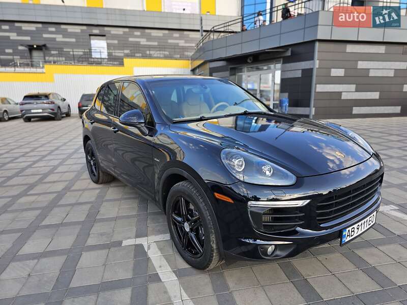 Внедорожник / Кроссовер Porsche Cayenne 2015 в Виннице