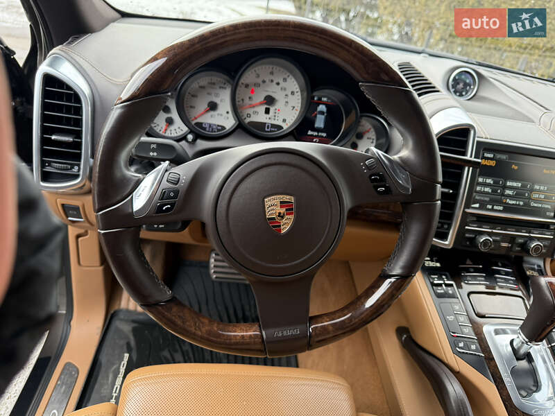 Внедорожник / Кроссовер Porsche Cayenne 2012 в Днепре