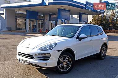 Внедорожник / Кроссовер Porsche Cayenne 2012 в 