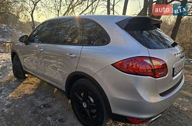 Внедорожник / Кроссовер Porsche Cayenne 2010 в 