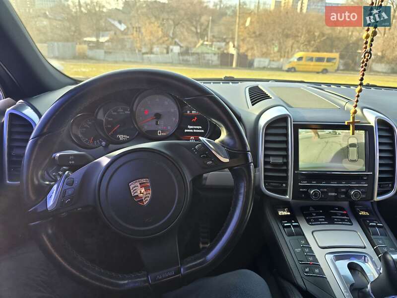 Внедорожник / Кроссовер Porsche Cayenne 2010 в Днепре
