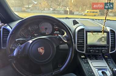 Внедорожник / Кроссовер Porsche Cayenne 2010 в 