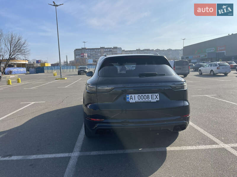 Позашляховик / Кросовер Porsche Cayenne 2020 в Києві