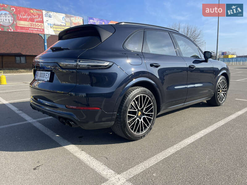 Позашляховик / Кросовер Porsche Cayenne 2020 в Києві