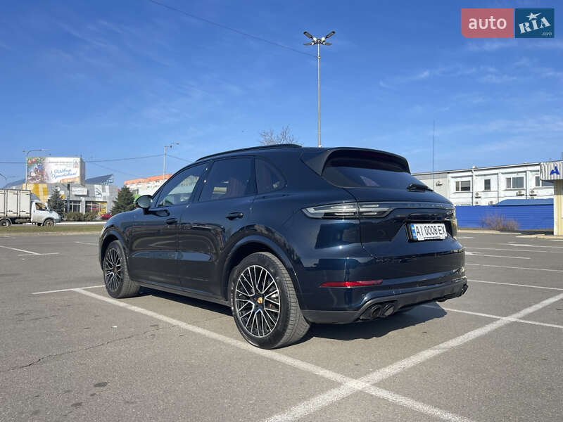 Позашляховик / Кросовер Porsche Cayenne 2020 в Києві