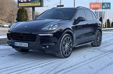 Позашляховик / Кросовер Porsche Cayenne 2015 в Києві