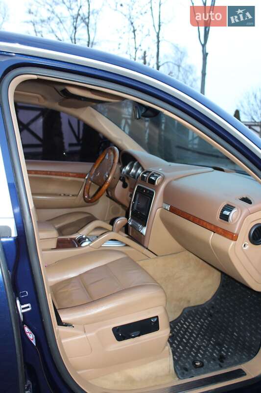 Позашляховик / Кросовер Porsche Cayenne 2005 в Чернівцях