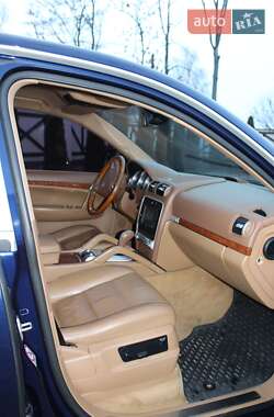 Внедорожник / Кроссовер Porsche Cayenne 2005 в 