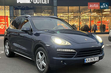 Внедорожник / Кроссовер Porsche Cayenne 2012 в Киеве