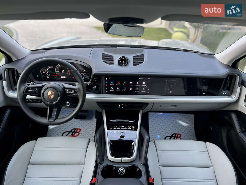 Внедорожник / Кроссовер Porsche Cayenne 2024 в Одессе