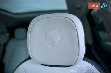 Внедорожник / Кроссовер Porsche Cayenne 2024 в 