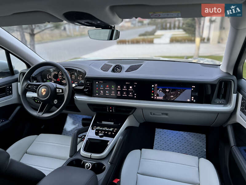 Внедорожник / Кроссовер Porsche Cayenne 2024 в Одессе