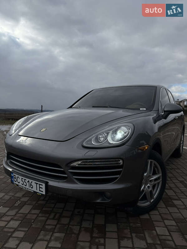Внедорожник / Кроссовер Porsche Cayenne 2013 в 
