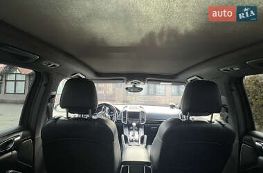 Внедорожник / Кроссовер Porsche Cayenne 2015 в 