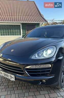 Внедорожник / Кроссовер Porsche Cayenne 2012 в Кропивницком