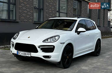 Позашляховик / Кросовер Porsche Cayenne 2014 в Львові