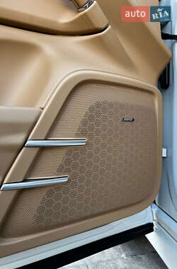 Внедорожник / Кроссовер Porsche Cayenne 2014 в 