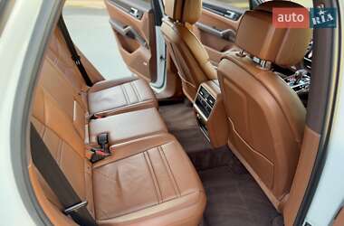 Позашляховик / Кросовер Porsche Cayenne 2018 в 