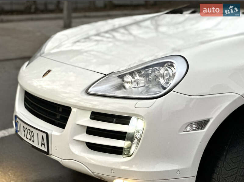 Позашляховик / Кросовер Porsche Cayenne 2009 в Золочеві
