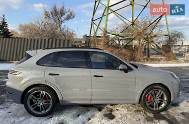 Внедорожник / Кроссовер Porsche Cayenne 2023 в 
