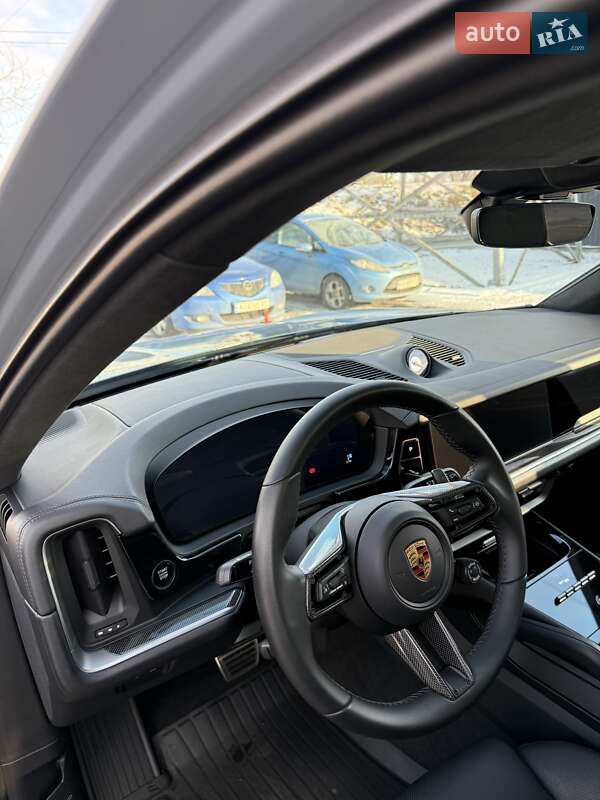Внедорожник / Кроссовер Porsche Cayenne 2023 в Киеве
