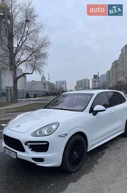 Внедорожник / Кроссовер Porsche Cayenne 2012 в 