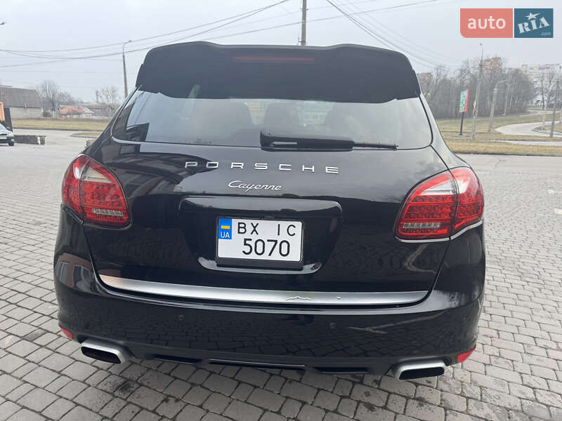 Внедорожник / Кроссовер Porsche Cayenne 2014 в Хмельницком