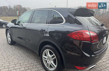 Внедорожник / Кроссовер Porsche Cayenne 2014 в 