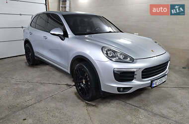 Позашляховик / Кросовер Porsche Cayenne 2016 в Кривому Розі