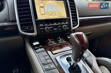 Позашляховик / Кросовер Porsche Cayenne 2011 в 