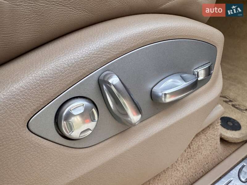 Позашляховик / Кросовер Porsche Cayenne 2011 в Одесі