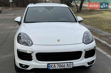 Внедорожник / Кроссовер Porsche Cayenne 2017 в Киеве