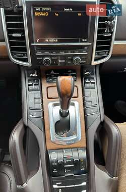 Внедорожник / Кроссовер Porsche Cayenne 2013 в 