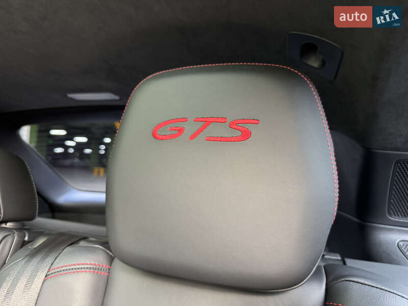 Позашляховик / Кросовер Porsche Cayenne 2013 в Києві