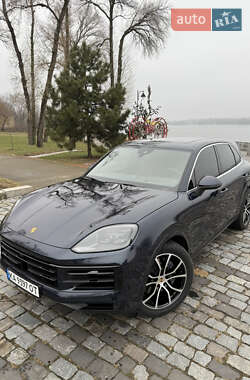 Внедорожник / Кроссовер Porsche Cayenne 2023 в Киеве