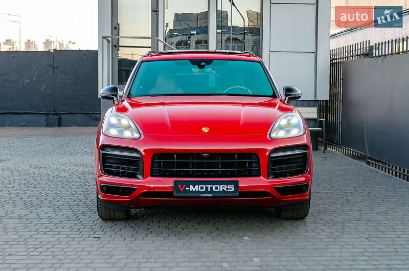 Внедорожник / Кроссовер Porsche Cayenne 2020 в Киеве