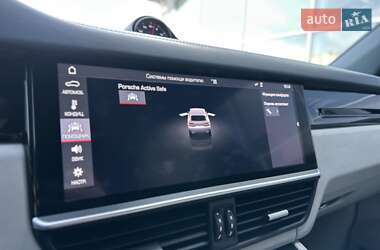 Позашляховик / Кросовер Porsche Cayenne 2019 в 