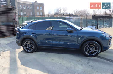 Позашляховик / Кросовер Porsche Cayenne 2023 в 