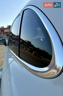 Внедорожник / Кроссовер Porsche Cayenne 2010 в 